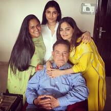 GALLERY: Salman Khan, Sohail & little Ahil Sharma’s Rakshabandhan; Sisters Arpita, Alvira & Alizeh Agnihotri tie rakhis; Beautiful Family PICS!