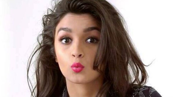 Alia Bhatt to be the brand ambassador of Chinese smartphone Gionee! Alia Bhatt to be the brand ambassador of Chinese smartphone Gionee!