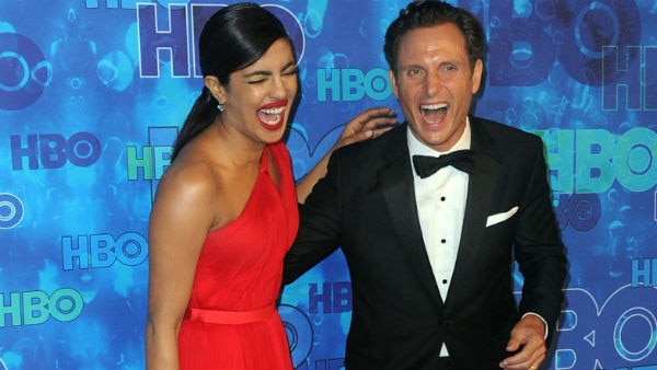 AHEM! Priyanka Chopra & Tom Hiddleston get FLIRTY at Emmys after-party [Inside PICS & VIDEO] AHEM! Priyanka Chopra & Tom Hiddleston get FLIRTY at Emmys after-party [Inside PICS & VIDEO]