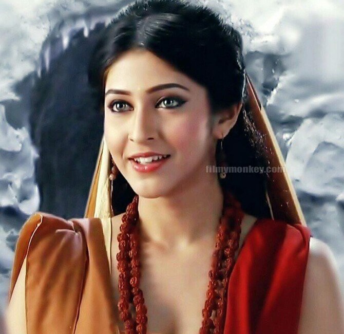 Www Sonarika Sex Nedu Video - Famous 'Parvati' of TV, Sonarika Bhadoria's HOT PICS as she becomes the  WANDERLUST BABE!