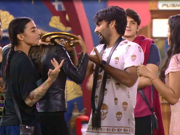 Bani is coming out to be the strongest contestant of the show and as we showed you the LEAKED LIST of votings(you can see it on www.filmymonkey.com) recently, she actually topped the chart 