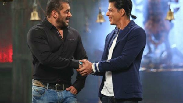 Bigg Boss 10: Shah Rukh Khan to promote Raees on Salman Khan’s Bigg Boss 10! Bigg Boss 10: Shah Rukh Khan to promote Raees on Salman Khan’s Bigg Boss 10!