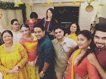 PHOTOS: FIR actress Kavita Kaushik looks radiant at her HALDI ceremony!