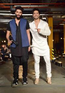 SEE PICS: Varun- Arjun's BROMANCE lit up Kunal Rawal's show at Lakme Fashion Week!