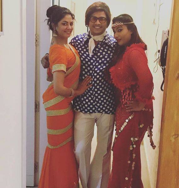 Yesterday is the birthday of newly married actress Kavita Kaushik (FIR fame). The lady recently got hitched to her best friend Ronnit Biswas.