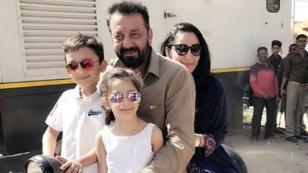 Maanayata & Kids landed in Agra to spend quality time with Sanjay Dutt! Maanayata & Kids landed in Agra to spend quality time with Sanjay Dutt!