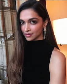 SEE PICS: Deepika Padukone Spotted at the Pre Oscars Party !