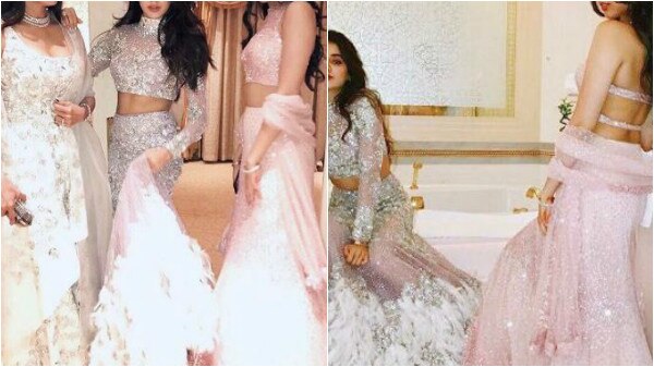 The latest photoshoot of Sridevi with daughters Jhanvi and Khushi is straight out from a fairytale! The latest photoshoot of Sridevi with daughters Jhanvi and Khushi is straight out from a fairytale!