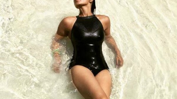 PHOTO: TV Actress Barkha Bisht Sengupta shows off her HOT BOD in SWIMSUIT on beach holiday in Thailand! PHOTO: TV Actress Barkha Bisht Sengupta shows off her HOT BOD in SWIMSUIT on beach holiday in Thailand!