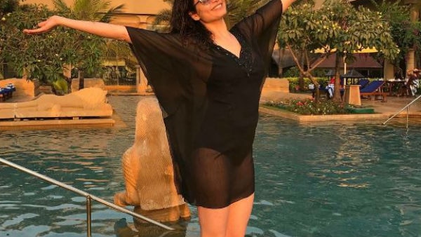 PICS: TV HOTTIE Karishma Tanna CHILLS in pool with her GIRL GANG!  PICS: TV HOTTIE Karishma Tanna CHILLS in pool with her GIRL GANG!