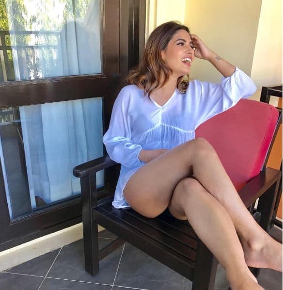 One of the most popular faces of the Indian television industry, Karishma Sharma, who has got fame from daily soaps such as 'Pavitra Rishta' and 'Ye Hai Mohabbatein', is one bold and sexy lady.