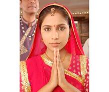 SEE PICS: 'Balika Vadhu' actress Veebha Anand's HOT avatar in latest photoshoot!