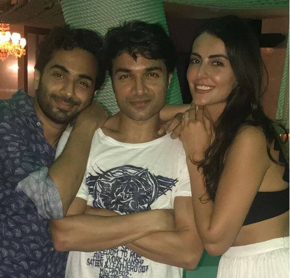 Bollywood actress & 'Bigg Boss 9' hottie Mandan Karimi is in Goa with husband Gaurav Gupta for the birthday celebration of TV actor & brother-in-law Gautam Gupta's 40th birthday. And, the model-actress has been constantly posting some really sizzling pictures in bikini & swimsuit. Here are some pictures of Mandana from her Goa trip...(Photo: Instagram)