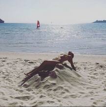 IN PICS: Nargis Fakhri gives Oomph a whole new meaning with her super hot bikini avatar!