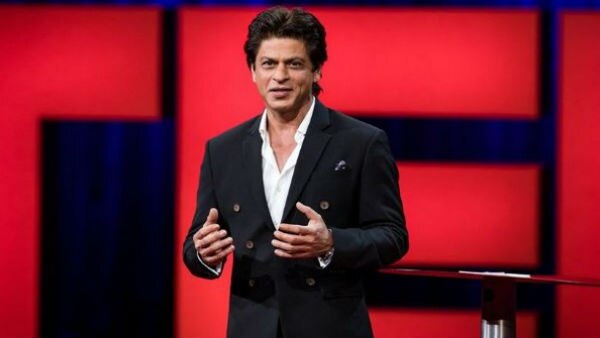 Lungi dance, aging issues: How SRK held Canada in awe with his #TEDTalks Lungi dance, aging issues: How SRK held Canada in awe with his #TEDTalks