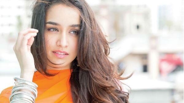 Shraddha Kapoor gets surprise for crossing 15 million followers on Instagram Shraddha Kapoor gets surprise for crossing 15 million followers on Instagram