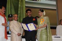 IN PICS: Fashionista Sonam Kapoor looks ETHEREAL in Sari as she attends the 64th National Film Awards with alleged boyfriend Anand Ahuja & father Anil Kapoor!