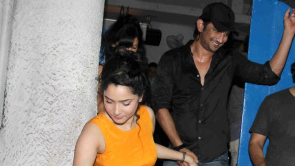 WOAH! EX-LOVERS Sushant Singh Rajput and Ankita Lokhande GETTING BACK together? Spotted on a coffee date! WOAH! EX-LOVERS Sushant Singh Rajput and Ankita Lokhande GETTING BACK together? Spotted on a coffee date!