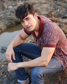 'Samay' aka Piyush Sahdev of 'Beyhadh' is the brother of this 'Bajrangi Bhaijaan' actress! DID YOU KNOW?