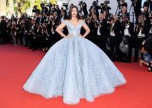 Cannes 2017: These 10 MESMERIZING RED CARPET PICS of Aishwarya Rai Bachchan prove that she is the ULTIMATE #Cannesqueen!
