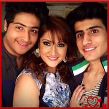 'Bigg Boss' WINNER Urvashi Dholakia shares adorable pics with TWIN SONS celebrating their 22nd birthday!
