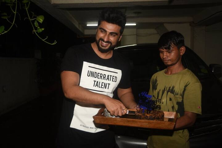 'Mubarakan' actor Arjun Kapoor celebrates his 32nd birthday today on June 26. And, his close buddies from Bollywood organised a surprise birthday bash which made his day a lot more special. (Photo: Manav Manglani)