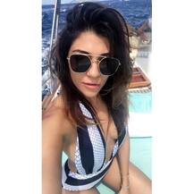 Model & TV presenter Archana Vijaya's HOT Instagram pics will give you major VACATION GOALS!