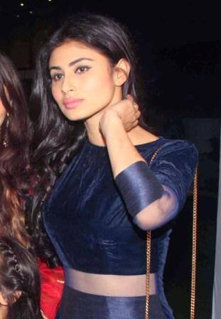 Television actor Mouni Roy during the wedding reception of Divyanka Tripathi and Vivek Dahiya, in Mumbai, India on July 14, 2016. (Nikesh Gurav/SOLARIS IMAGES)