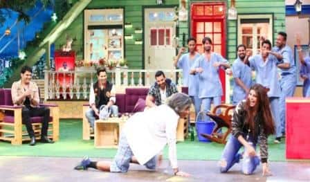 Dr. Mashoor plays with Varun Dhawan on The Kapil Sharma Show