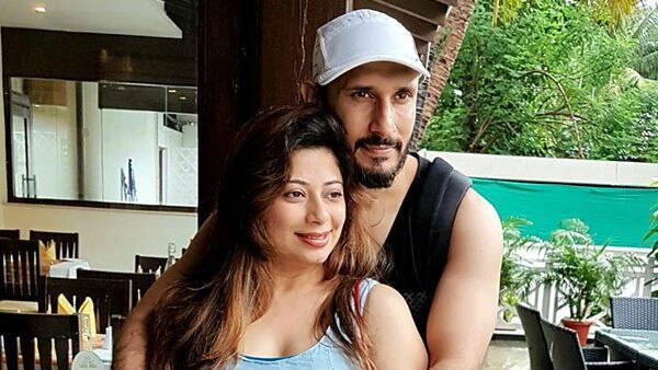 TV actress Malini Kapoor and actor hubby Ajay Sharma expecting their FIRST CHILD! TV actress Malini Kapoor and actor hubby Ajay Sharma expecting their FIRST CHILD!