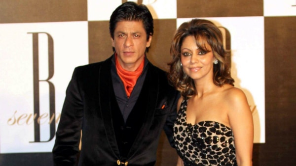 ED summons Shah Rukh Khan and his wife Gauri for personal hearing in FEMA case! ED summons Shah Rukh Khan and his wife Gauri for personal hearing in FEMA case!
