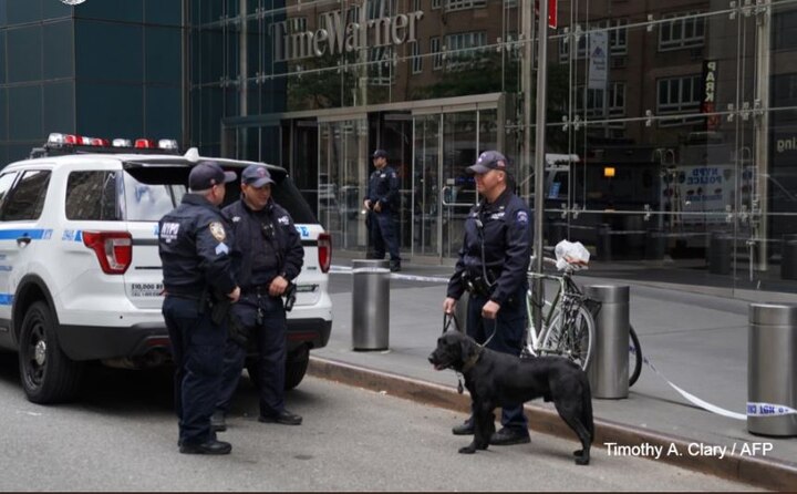 CNN News forced to temporarily evacuate studios over bomb threat CNN News forced to temporarily evacuate studios over bomb threat