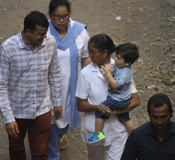 And just when the nanny gave the man an angry look, see what Taimur did next!