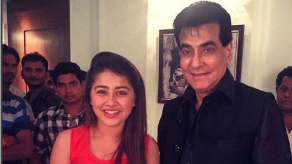 Jeetendra is a huge FAN of Yeh Hai Mohabbatein’s BIG Ruhi aka Aditi Bhatia! Jeetendra is a huge FAN of Yeh Hai Mohabbatein’s BIG Ruhi aka Aditi Bhatia!