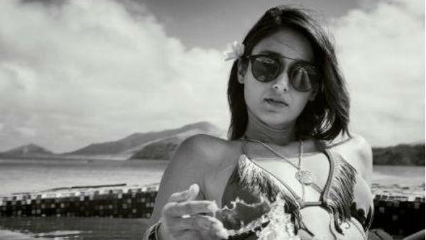 See HOT Pics: ‘Rustom’ Actress Ileana D Cruz flaunts her BIKINI BODY See HOT Pics: ‘Rustom’ Actress Ileana D Cruz flaunts her BIKINI BODY