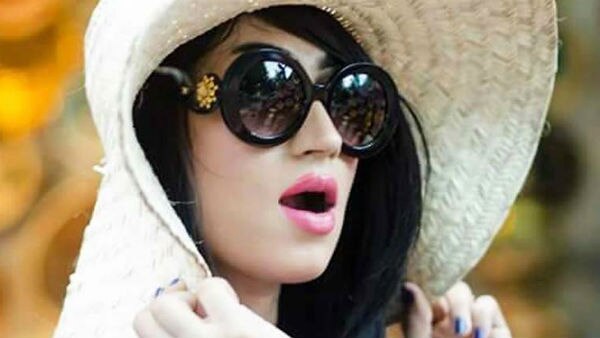 SHOCKING! Pakistan hot model Qandeel Baloch KILLED! SHOCKING! Pakistan hot model Qandeel Baloch KILLED!