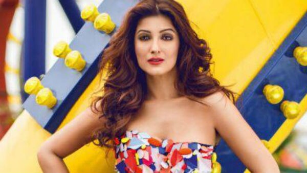 Twinkle Khanna talks about Ni**les and Leander Paes! Twinkle Khanna talks about Ni**les and Leander Paes!