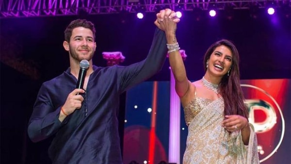 Here's when Priyanka-Nick will host their wedding reception for Bollywood celebs in Mumbai! Here's when Priyanka-Nick will host their wedding reception for Bollywood celebs in Mumbai!