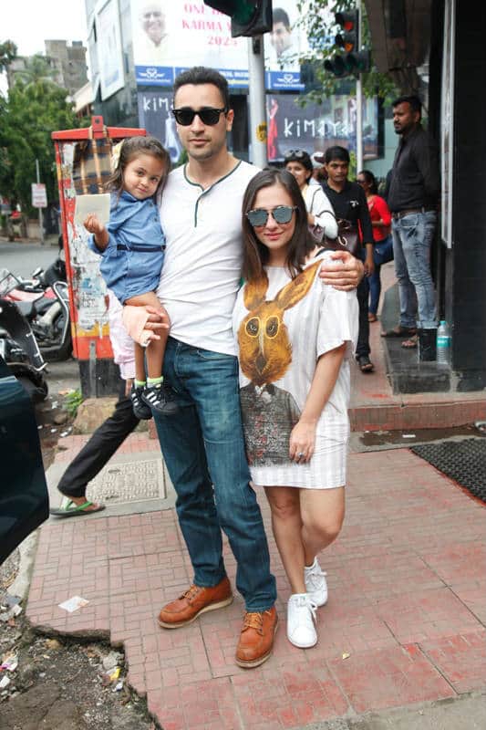 And while we loved the family, it was surely the cute girl who stole the show from her parents