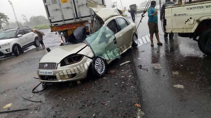 The mishap took place at 11:30 am on Saturday morning i.e. August 19th. At around 11.15 am, when the car was on the Chillar Phata, near Hotel Mountain on the highway at Manor, Kang lost control of his vehicle. He went and crashed into the rear end of a stationery trailer parked alongside the road. (August 19) at the Ahmadabad-Mumbai highway. (Pic: ANI)