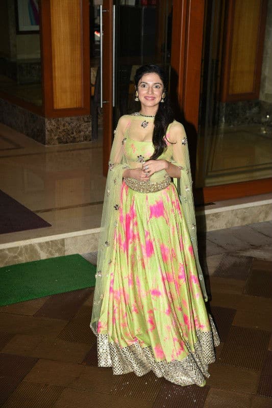 Divya Khosla looked pretty in her bright lehenga, perfect for the occasion