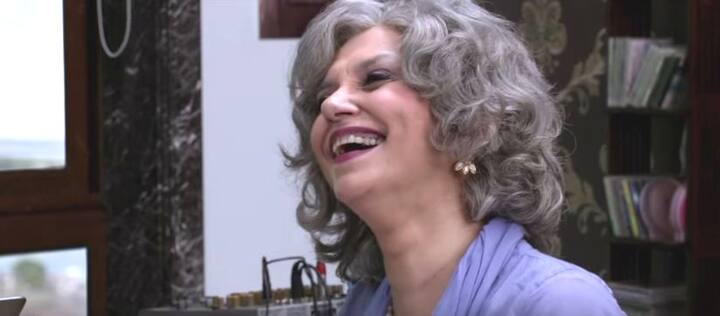 Zarine is essaying the role of a caretaker hired to look after an aged estate owner, 'Khambatta' lady which is played by the veteran actress Lillete Dubey(Pic: 'Aksar 2' screenshot)
