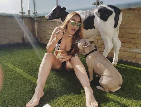 Looks like Sofia's terrace is her favorite place and she often shares pics from their soaking the sun!