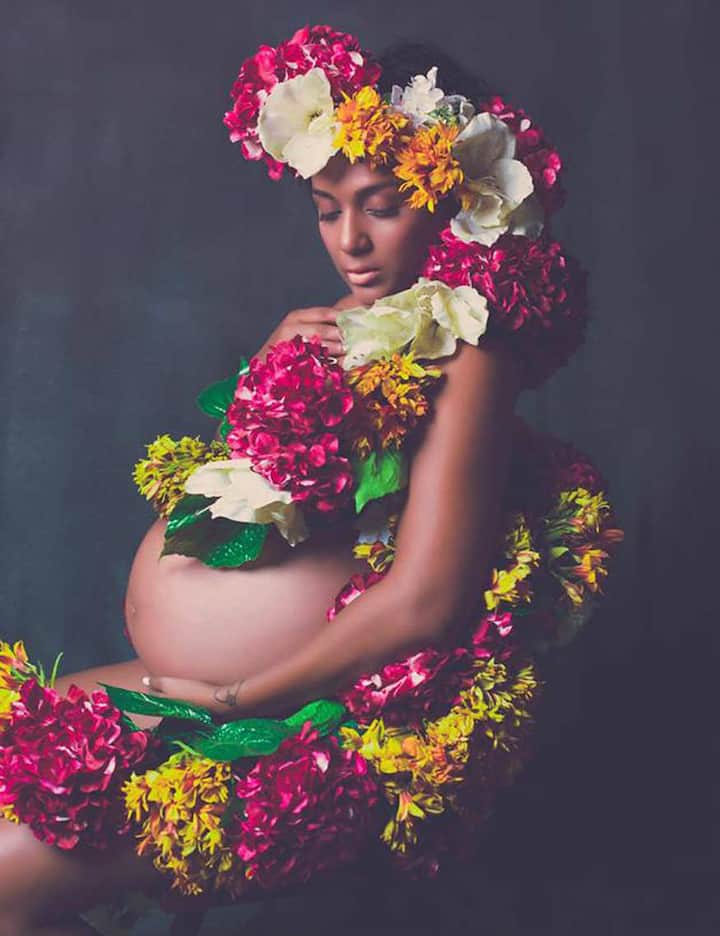 The actress even did a bold photo shoot wearing nothing but a flower costume flaunting her huge baby bump