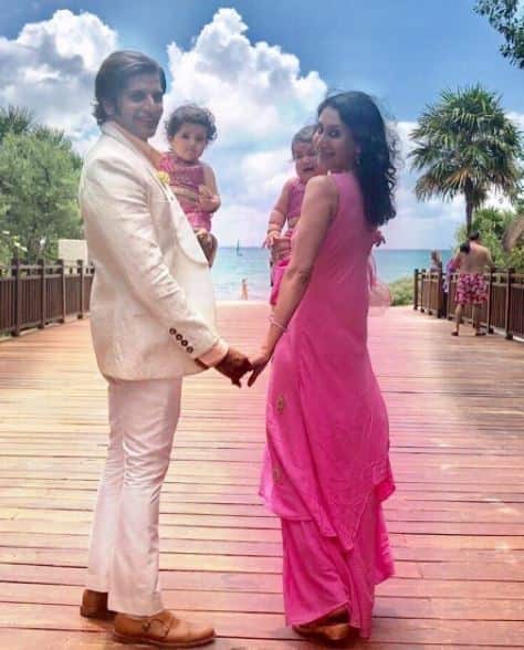 Both Karanvir and wife Teejay Sidhu keep sharing adorable pictures of these little ones very often, but last week we saw them at their uncle's wedding in Mexico and we just cannot get over the beautiful photos of the two dolls.