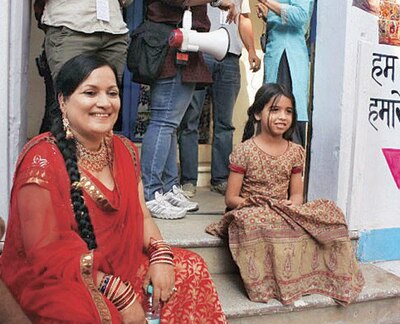 A pic of Sparsh on the sets of the short-film Meena with veteran actor Himani Shivpuri. The film is based on on human trafficking in India.(Photo: Web)