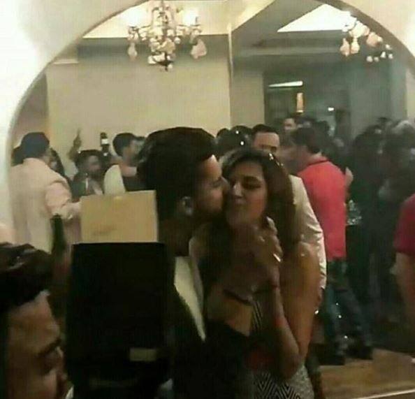 Ravi & Sargun are one of the cutest TV couples and are known for sharing cosy pictures on social media. An excited Ravi also expressed his happiness for wife Sargun by kissing her at the bash. (Photo: Instagram/ @singhjadonneetu)