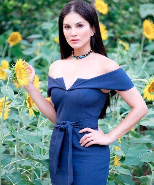 The gorgeous Sunny Leone now has a mindblowing news to share with fans. She just joined the likes of SRK, Nawazudding Siddiquie and Vidya Balan who recently donned prosthetic make up and blew minds away with a complete transformation in their looks. (Pic: Sunny Instagram)