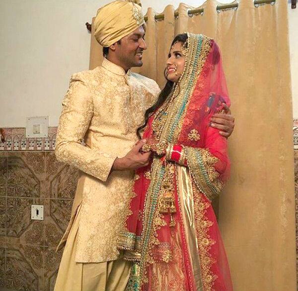 While groom Anas wore a cream-cloloured sherwani for the D-day, his pretty bride Heena opted for a pink, green and blue heavily brocaded sharara with a pink veil.