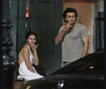 IN PICS: Ranbir Kapoor and Mahira Khan CAUGHT smoking & chilling together in New York and the PICTURES are BREAKING THE INTERNET!